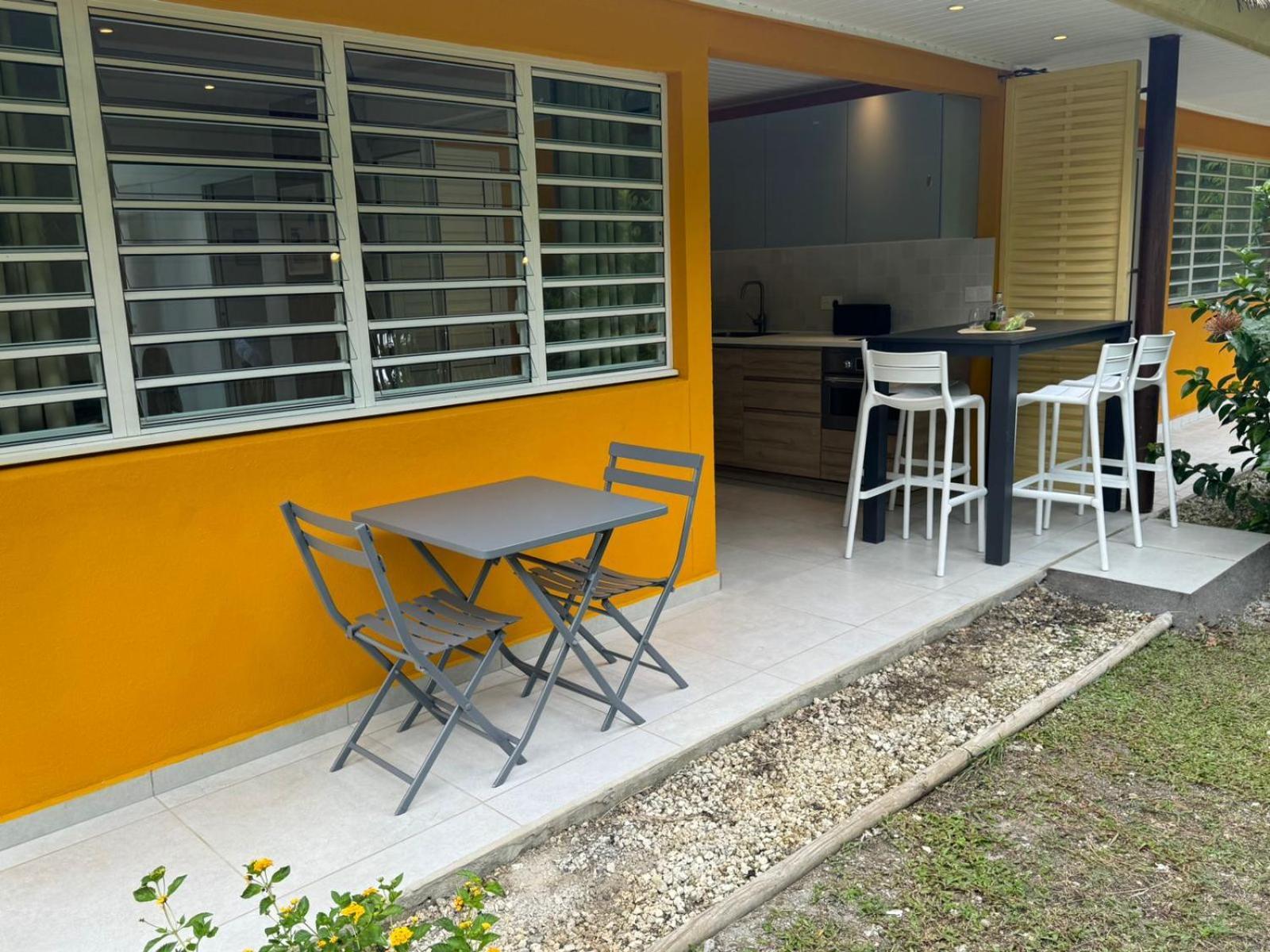 Manbana 323 Apartment Grand-Bourg  ภายนอก รูปภาพ